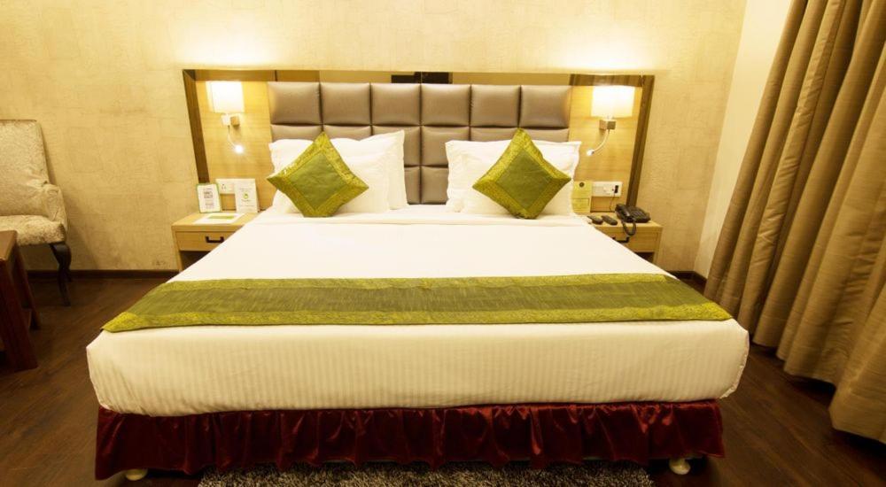 Kc Manor Hotel Dzsamsedpur Kültér fotó